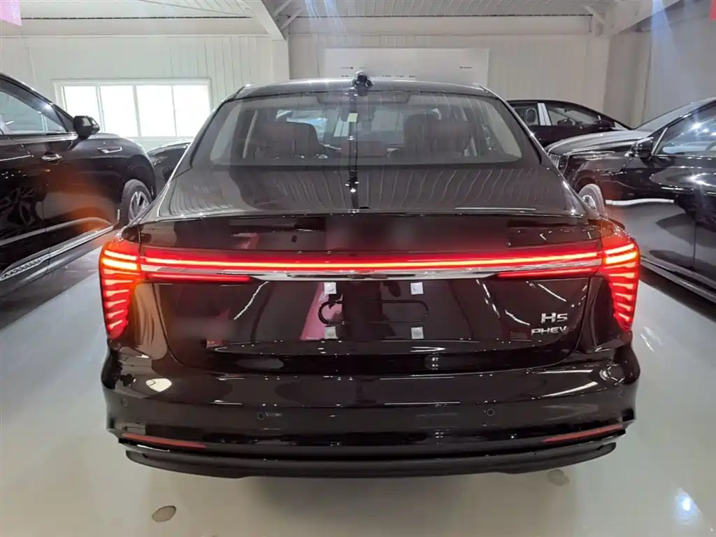 Hongqi H5 PHEV 130 Super Hybrid