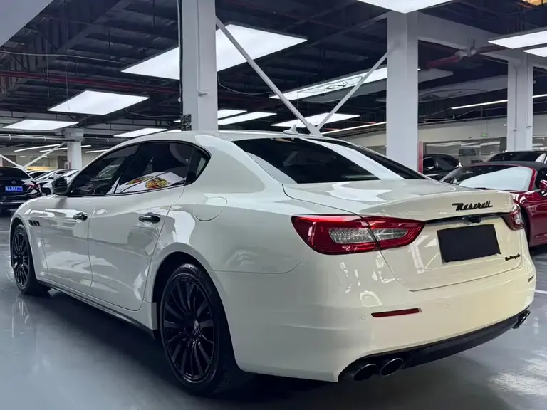 Maserati Quattroporte 3.0 T Standard