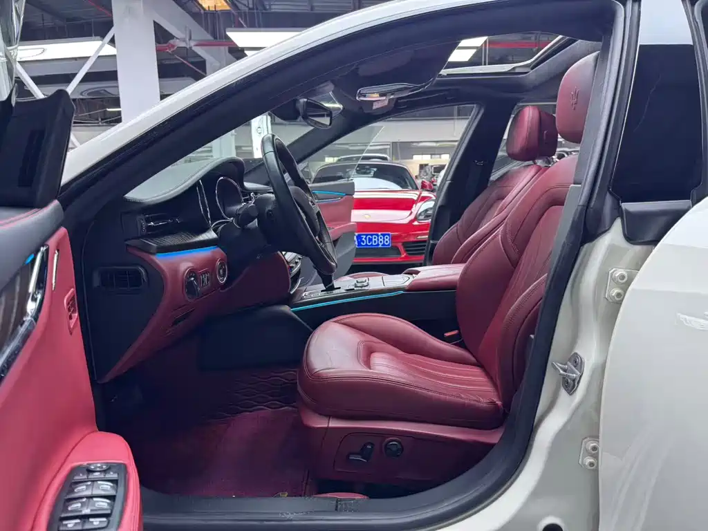 Quattroporte 3.0 T Standard