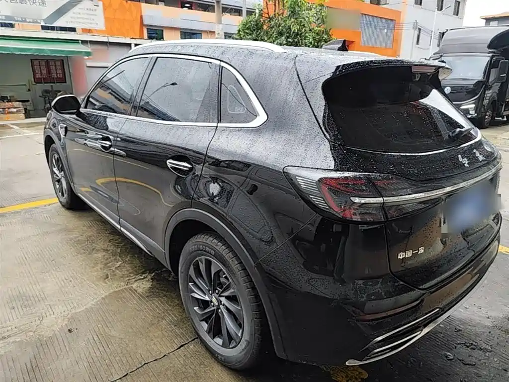 Hongqi HS5 2.0 T 2 WD Flagship Enjoyment Pro
