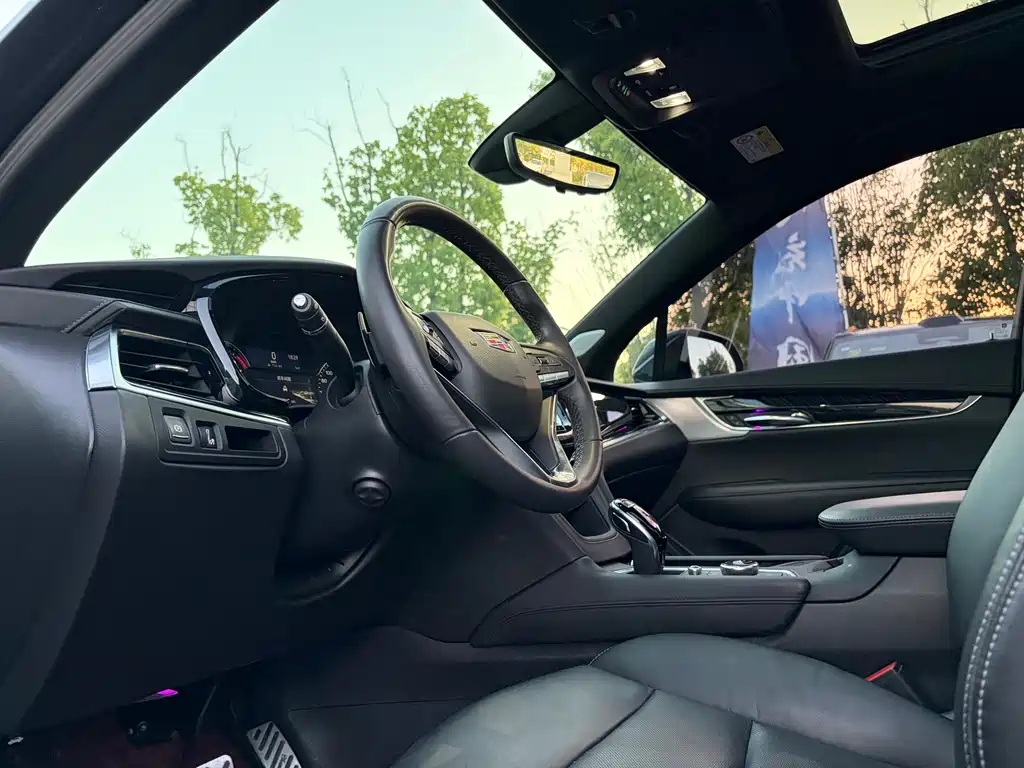 Cadillac XT6 2.0 T 6-seat 4 WD Luxury