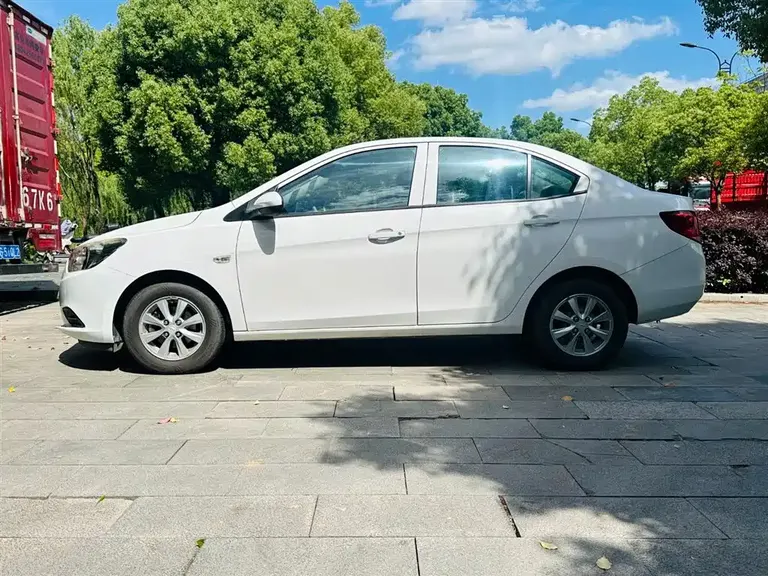 Chevrolet Sail Sail 3 1.3 L Manual Ideal