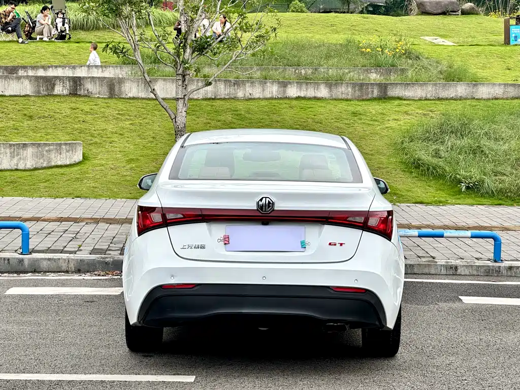 Ruixing 1.5 T Auto Value Luxury