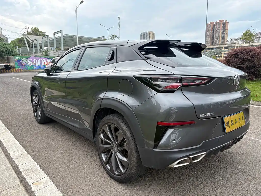 Changan UNI-T 1.5 T Distinguished