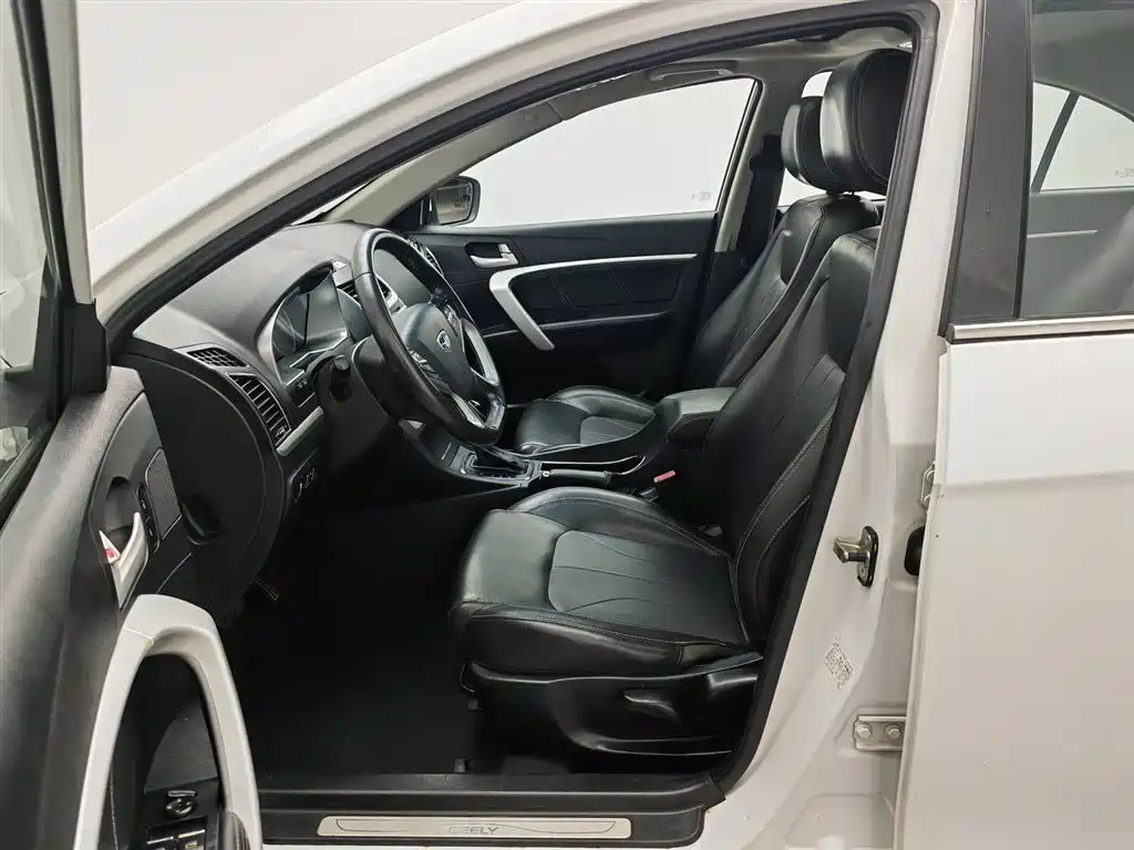 Emgrand Sedan 1.5 L CVT Upward