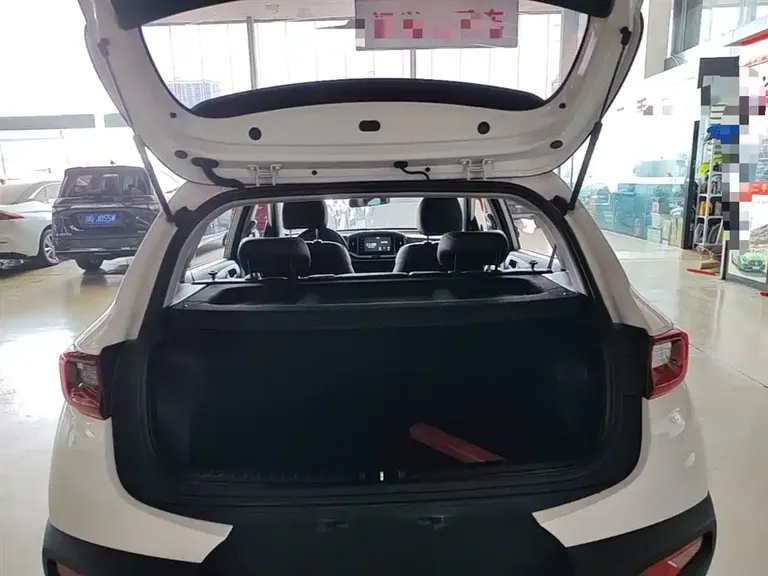 Kia Stonic 1.4 L CVT Fun Enjoyment Sunroof