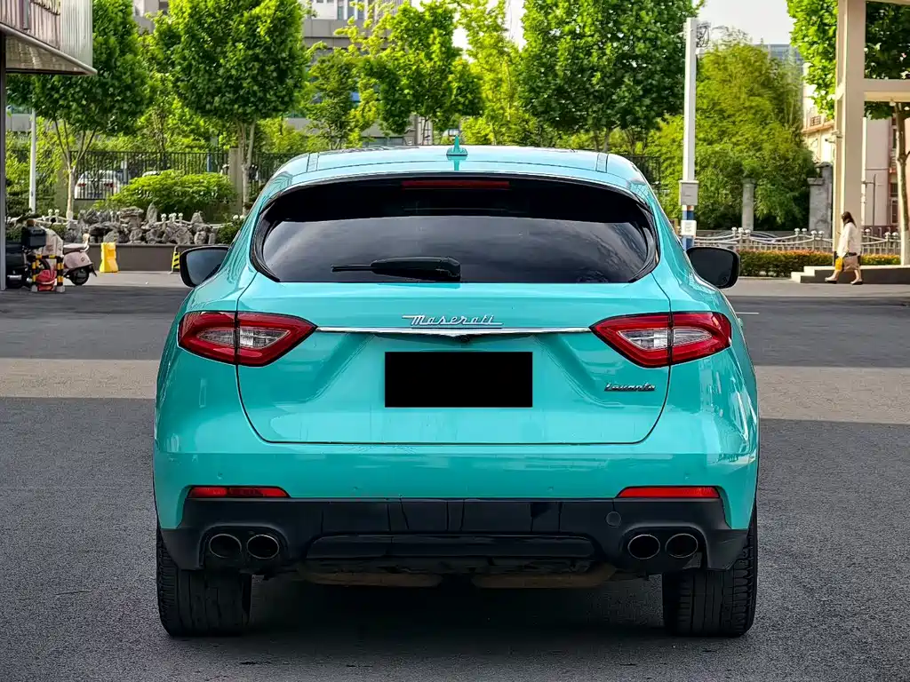 Levante 3.0 T Standard