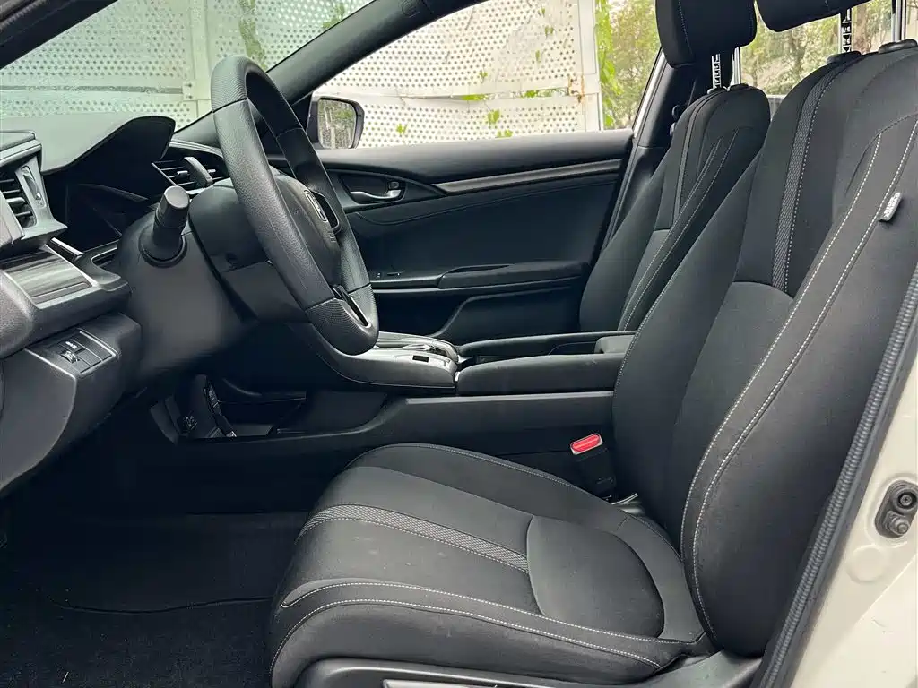 Civic HATCHBACK 220 TURBO CVT New Sharp Control