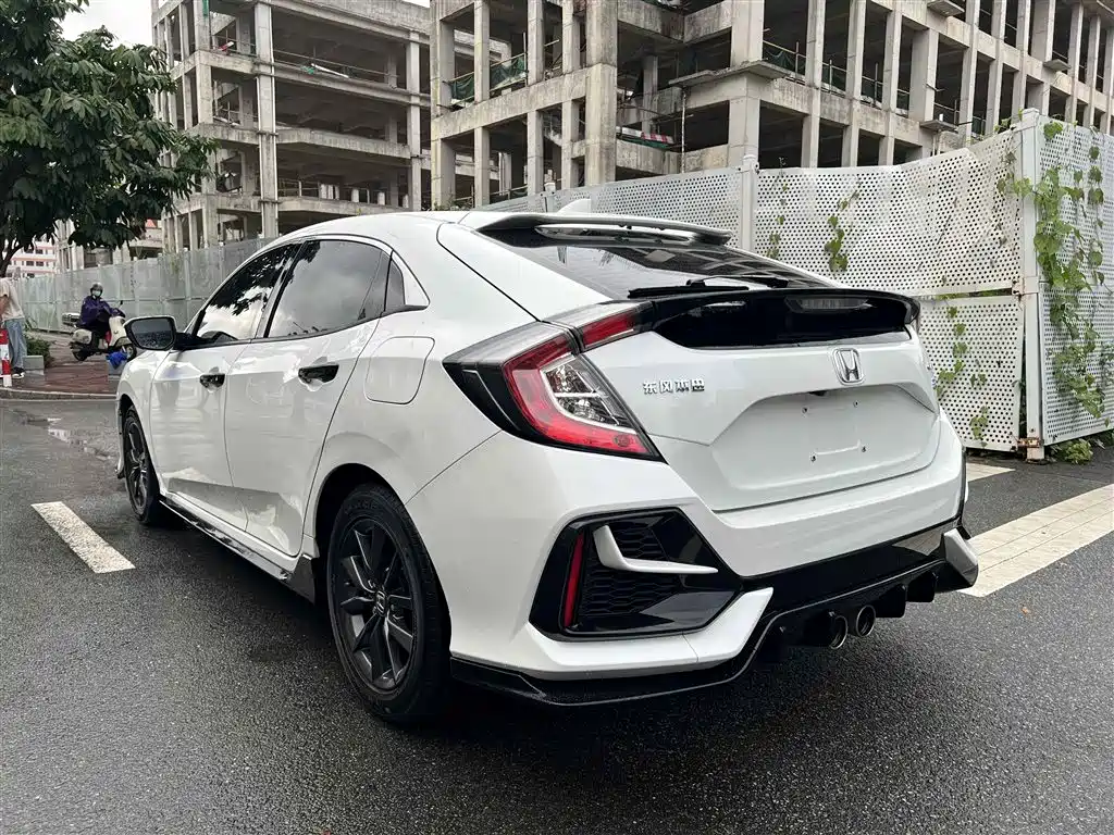 Civic HATCHBACK 220 TURBO CVT New Sharp Control