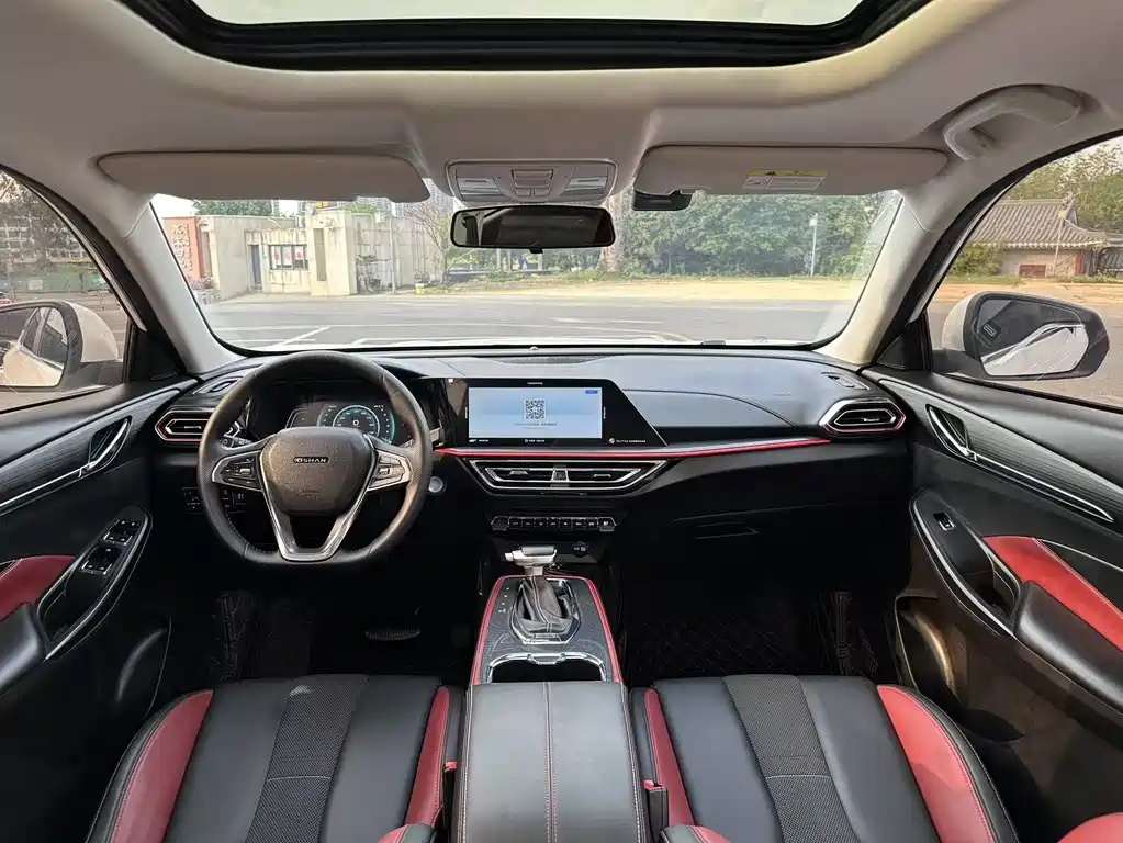 Changan Oshan X5 1.5 T DCT Distinguished