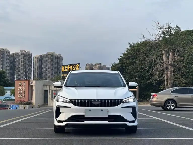 Geely Binrui Binrui COOL 1.5 T DCT Dragon