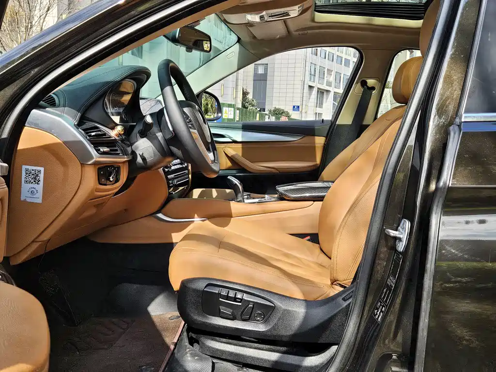 BMW X6 xDrive35 i Luxury