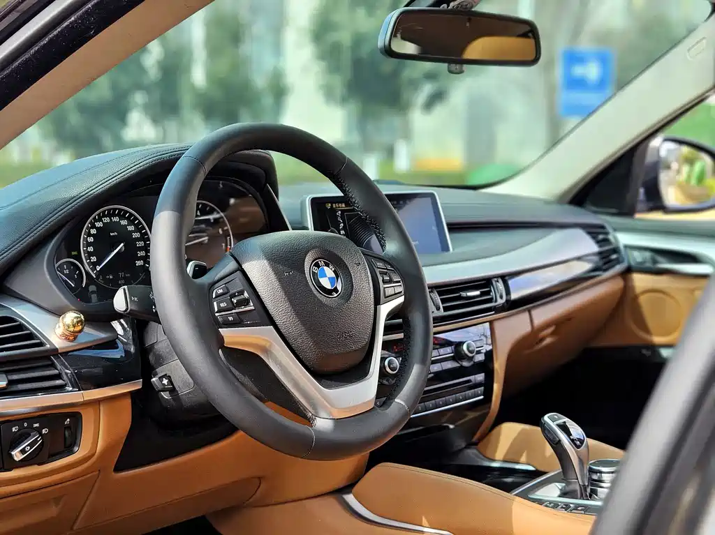 BMW X6 xDrive35 i Luxury