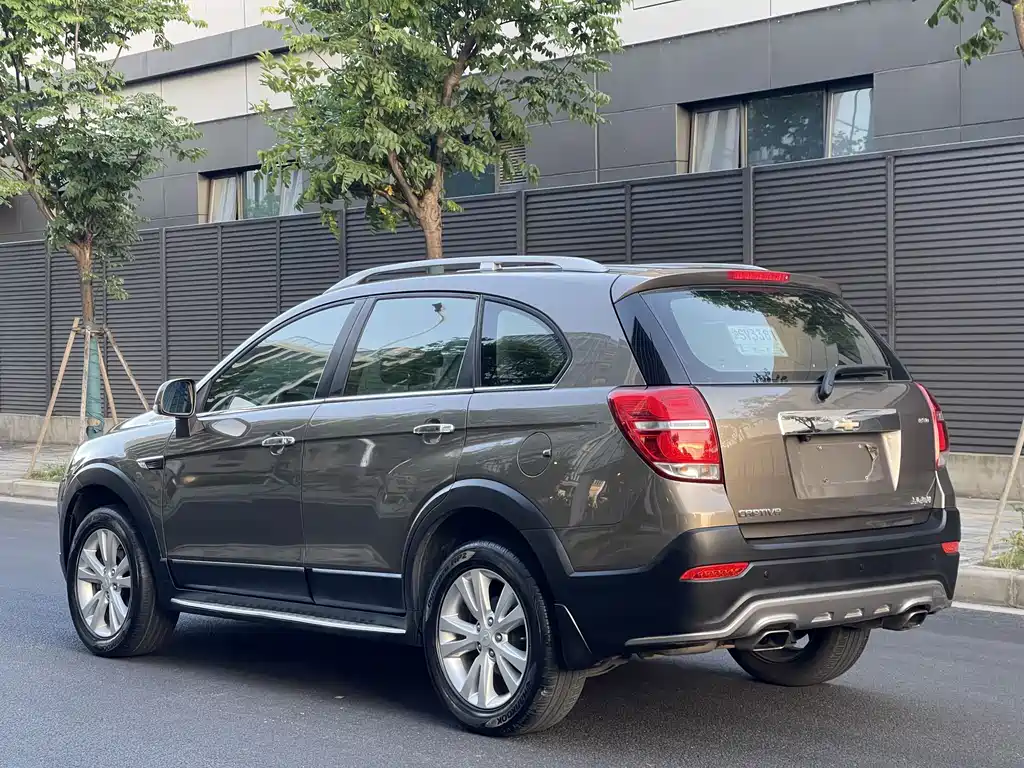 Captiva 2.4 L 4 WD Flagship 7-seat