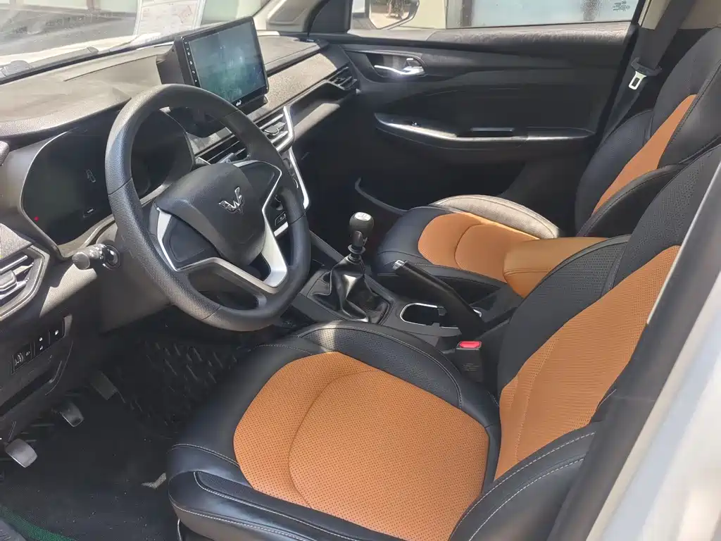 Wuling Hongguang S3 1.5 L Manual Comfort CN-V