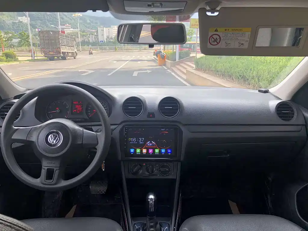 Jetta 1.6 L Auto Fashion