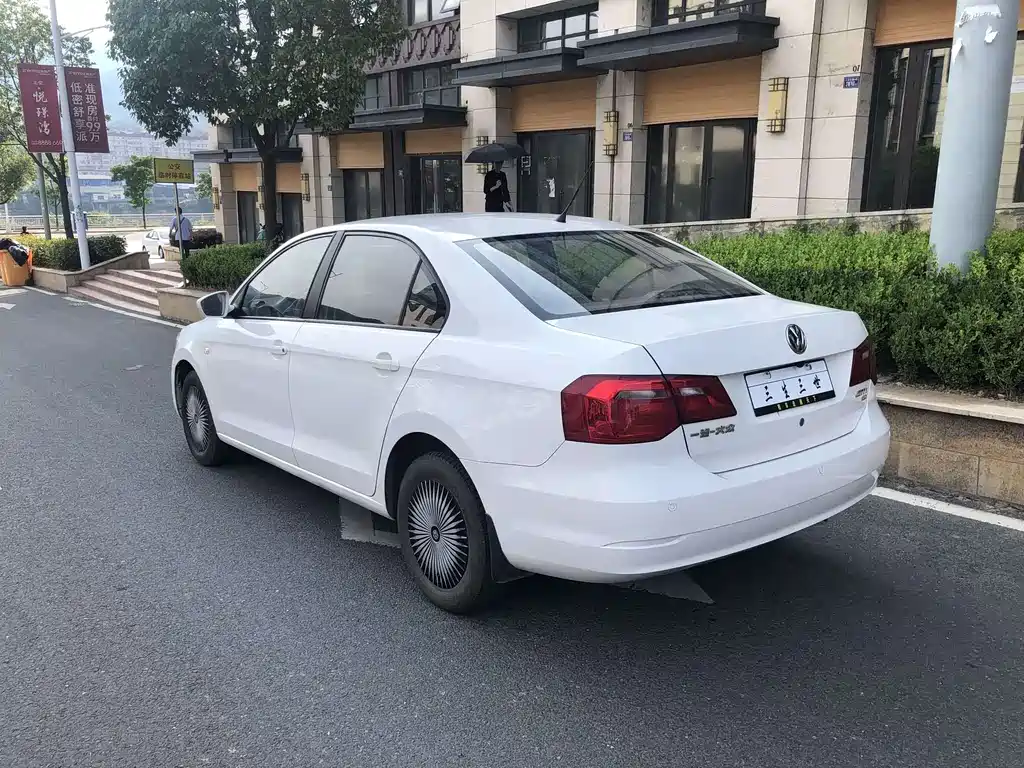 Jetta 1.6 L Auto Fashion