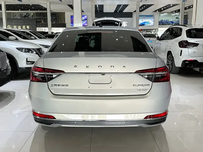 Skoda Superb TSI330 DSG Comfort