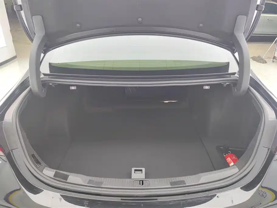 LaCrosse 652 T Luxury