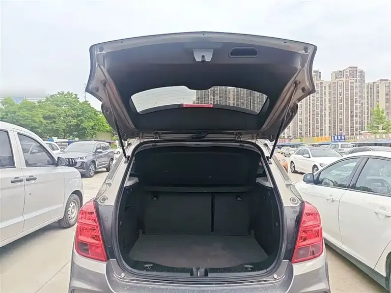 Chevrolet Tracker 创酷 2018款 330 T 自动两驱精英型