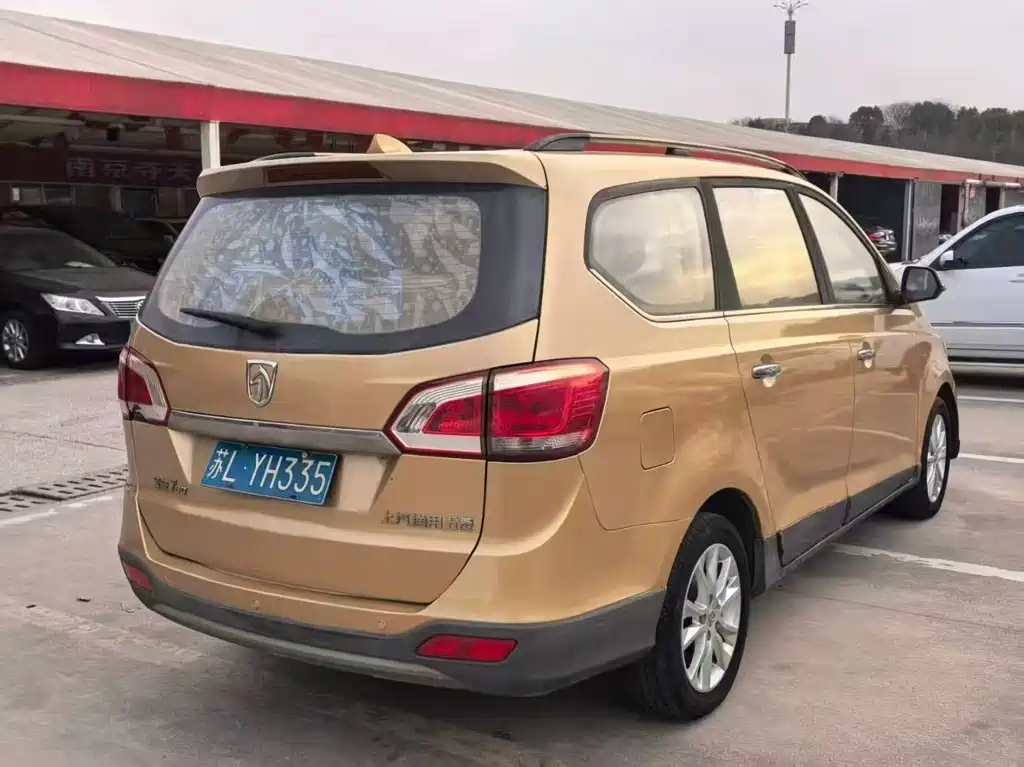 Baojun 730 1.5 L Manual Comfort 7-seat