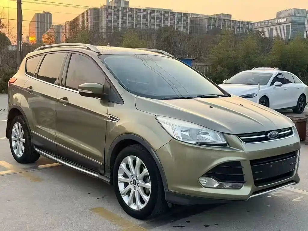 Kuga 1.5 L GTDi 2 WD Comfort