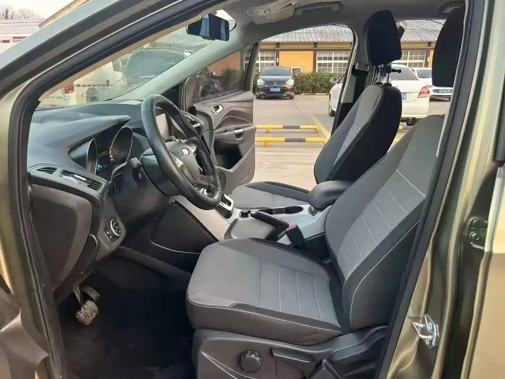 Kuga 1.5 L GTDi 2 WD Comfort