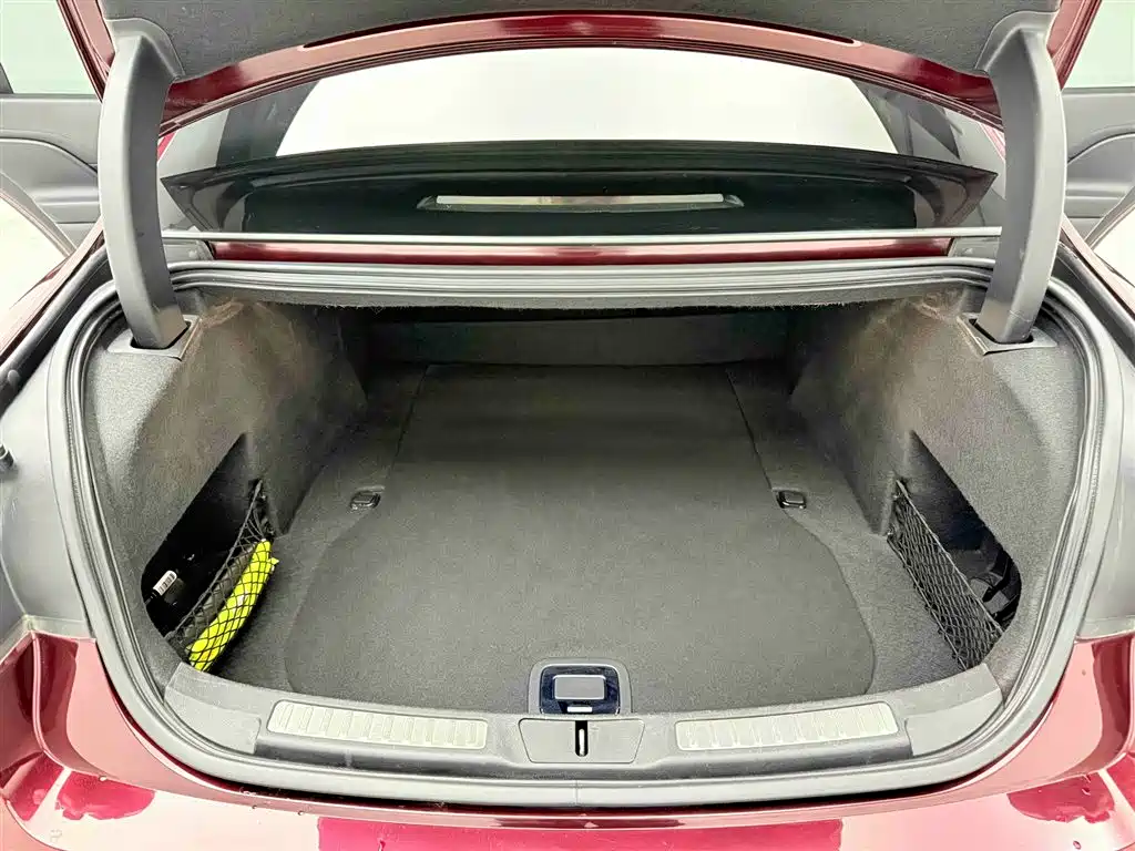 Lincoln Continental 2.0 T 2 WD Premium
