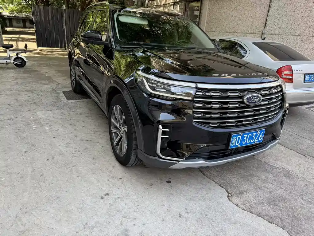 Explorer EcoBoost 285 4 WD Style plus 7-seat