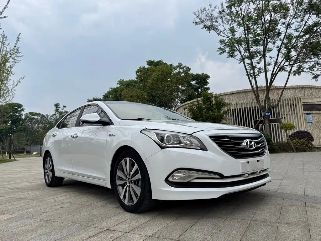 Mistra 1.6 T Auto Intelligent GLS