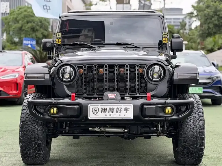 Jeep Wrangler 3.6 L Sahara 4-door