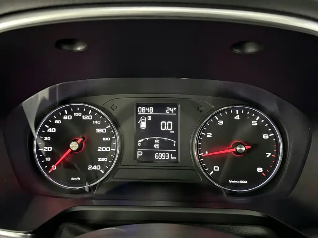 Roewe RX5 20 T 2 WD Auto 4 G Connected Platinum