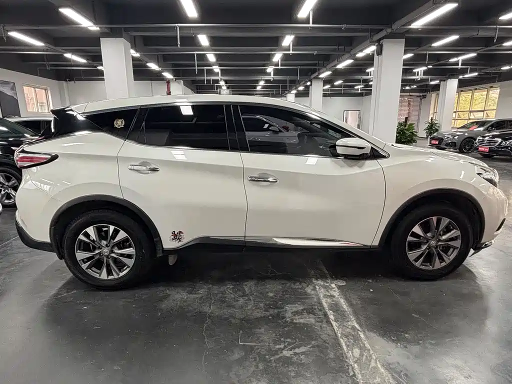 Murano 2.5 L XL 2 WD Connected Luxury CN-VI