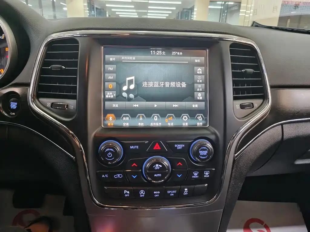Grand Cherokee (Import) 3.0 L Comfort Enjoyment Navigation
