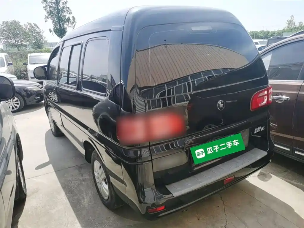 Lingzhi 菱智 2022款 M5 1.6 L 实用型 5座