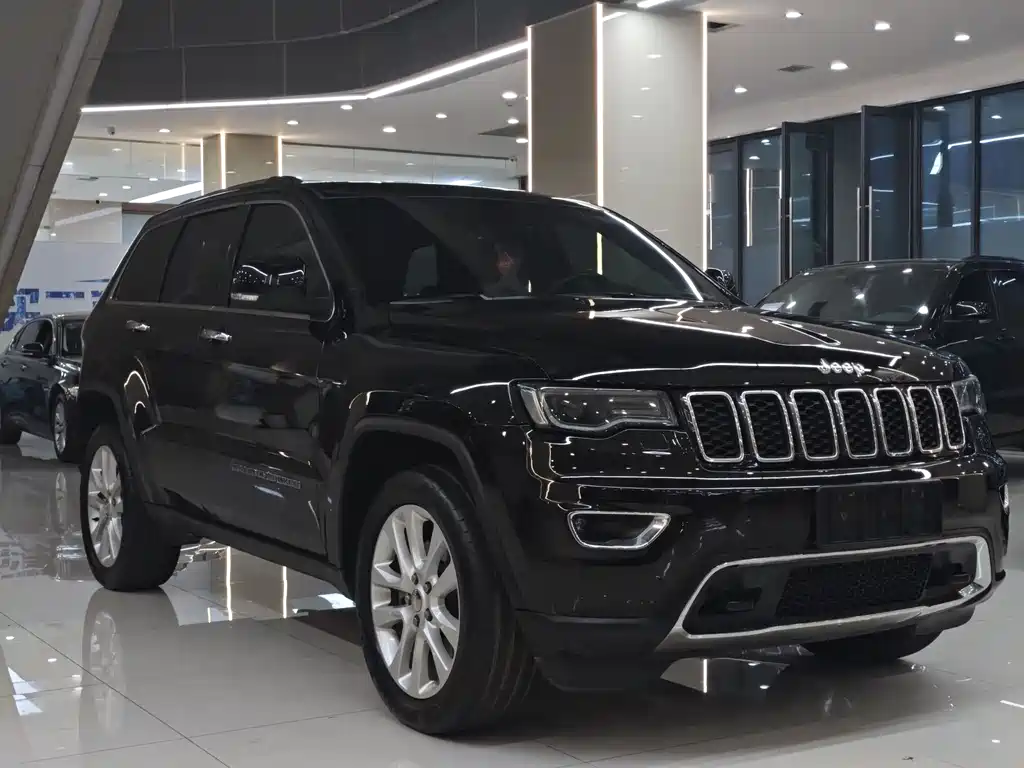 Grand Cherokee (Import) 3.0 L Comfort Enjoyment Navigation