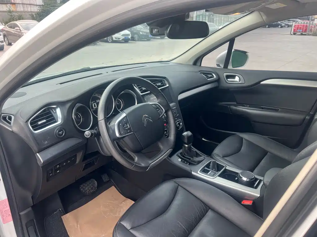 Citroen C4 L 1.2 T Auto Elite