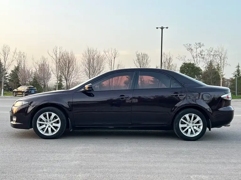 Mazda 6 2.0 L Auto Fashion