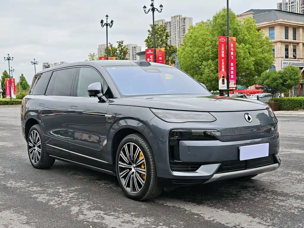 Denza N9 Flagship