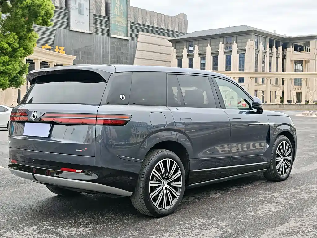 Denza N9 Flagship