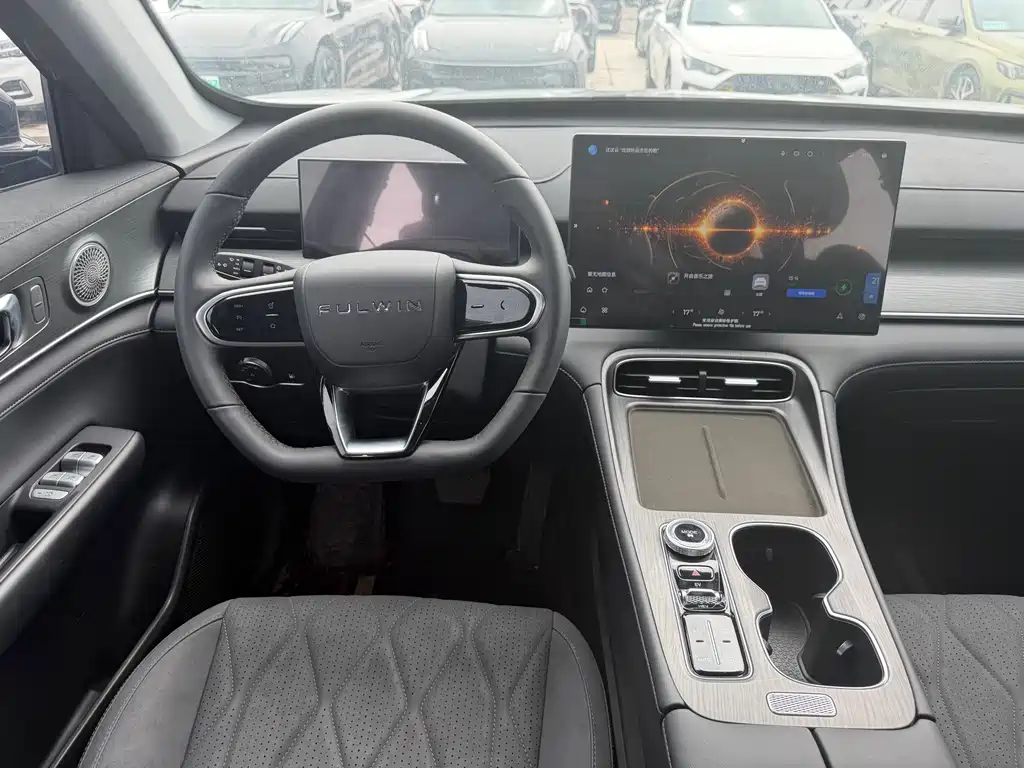 Fengyun T8 风云T8 2025款 1.5 T 130 km 舒适版 7座