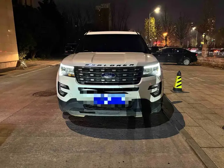 Ford Explorer (Import) 2.3 T Style