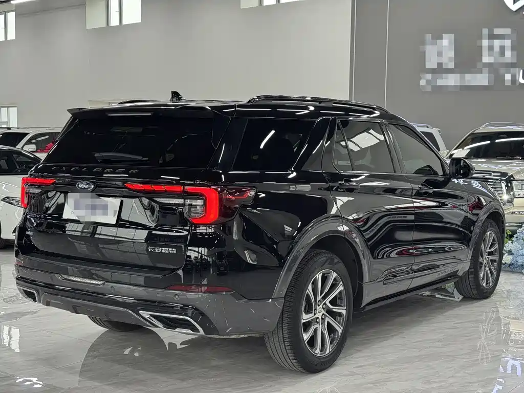 Explorer EcoBoost 285 4 WD Style plus 7-seat