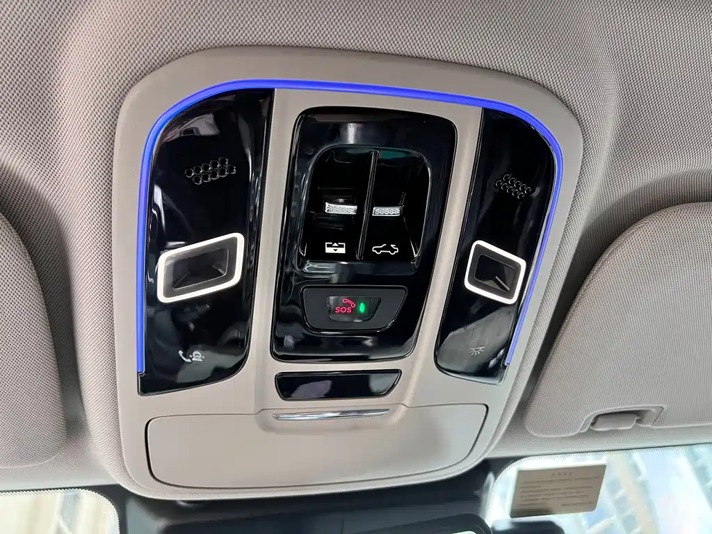 Tank 500 3.0 T Sport Realm 5-seat