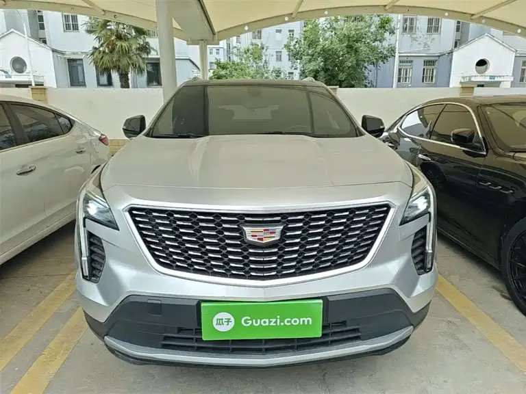 Cadillac XT4 Facelift 28 T 2 WD Leading