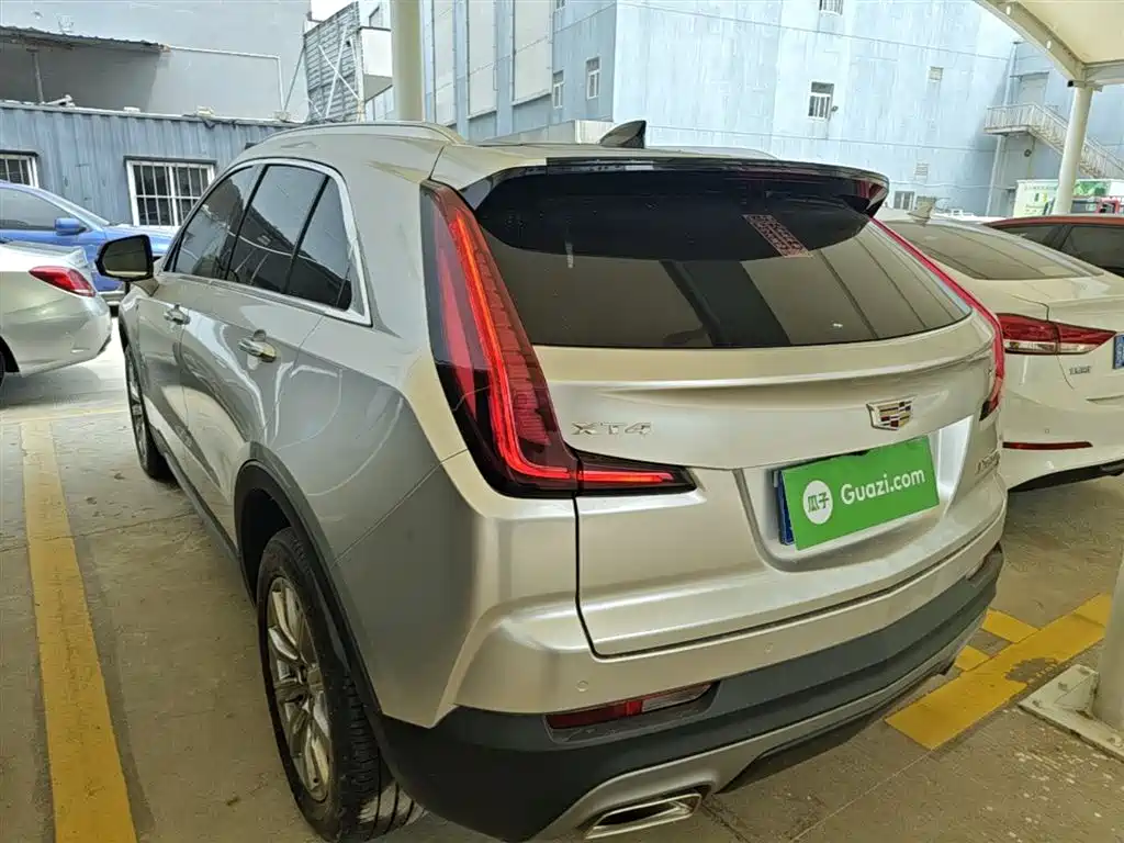 Cadillac XT4 Facelift 28 T 2 WD Leading