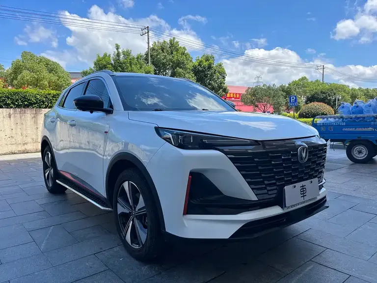 Changan CS55 PLUS Blue Whale 1.5 T DCT Distinguished