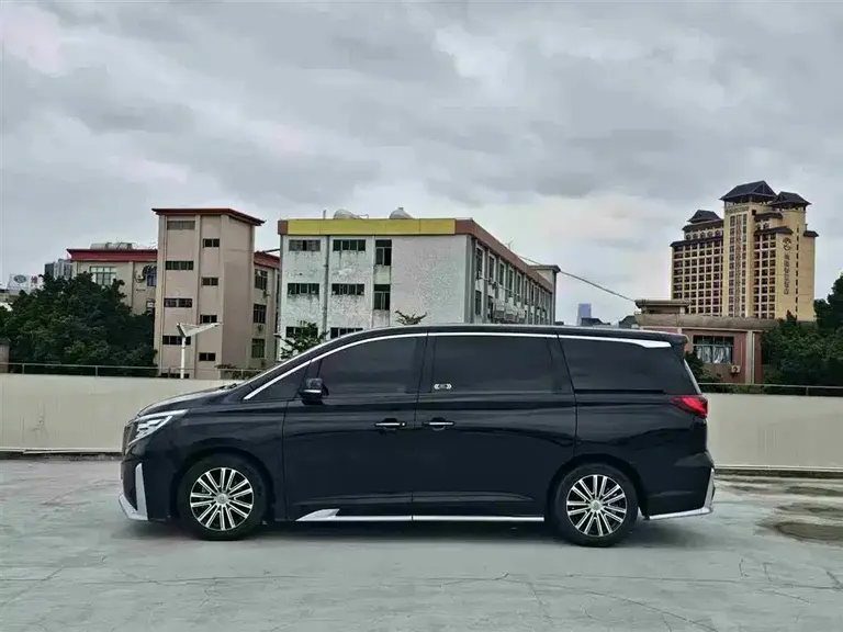 GAC Trumpchi M8 Leading Show Series 390 T Supreme