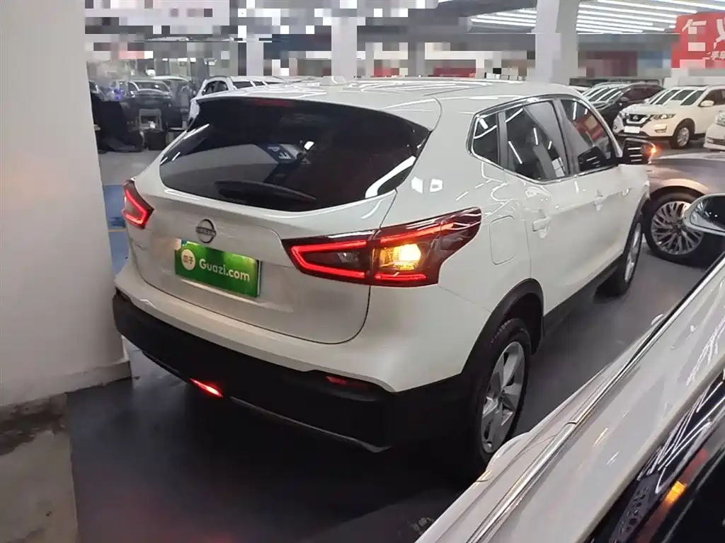 Qashqai Classic 2.0 L CVT XV Comfort