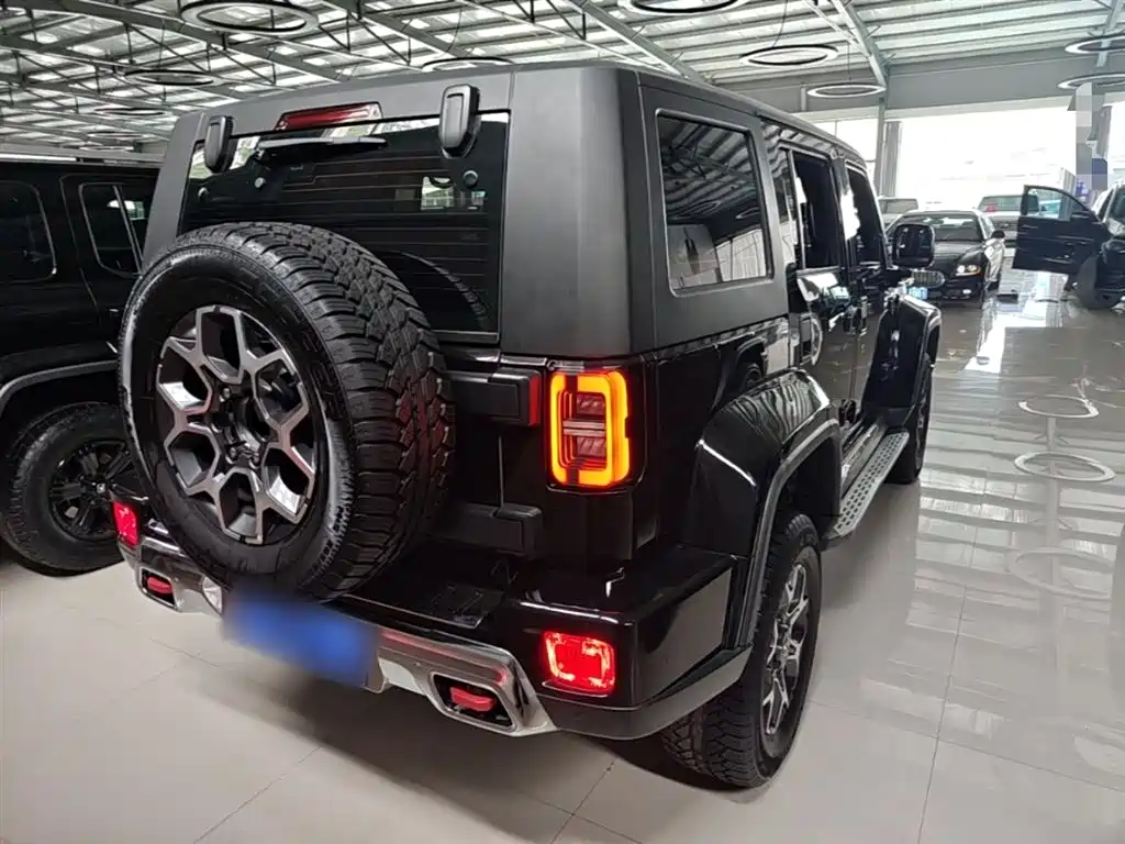 BAIC BJ40 PLUS 2.3 T Auto 4 WD Flagship CN-VI